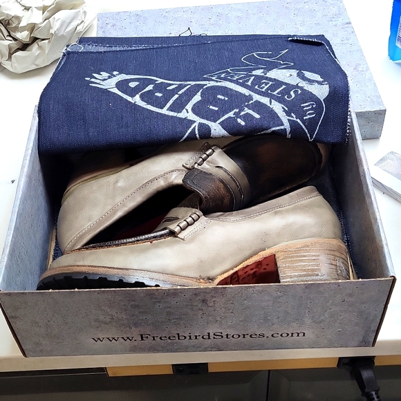 Bristol style, smoke color size 9